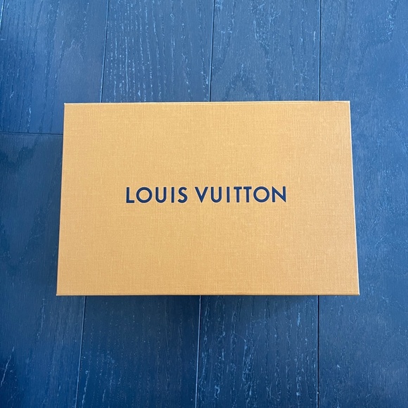 LOUIS VUITTON LV magnetic Gift Box Empty Large Box storage decoration - Picture 1 of 7